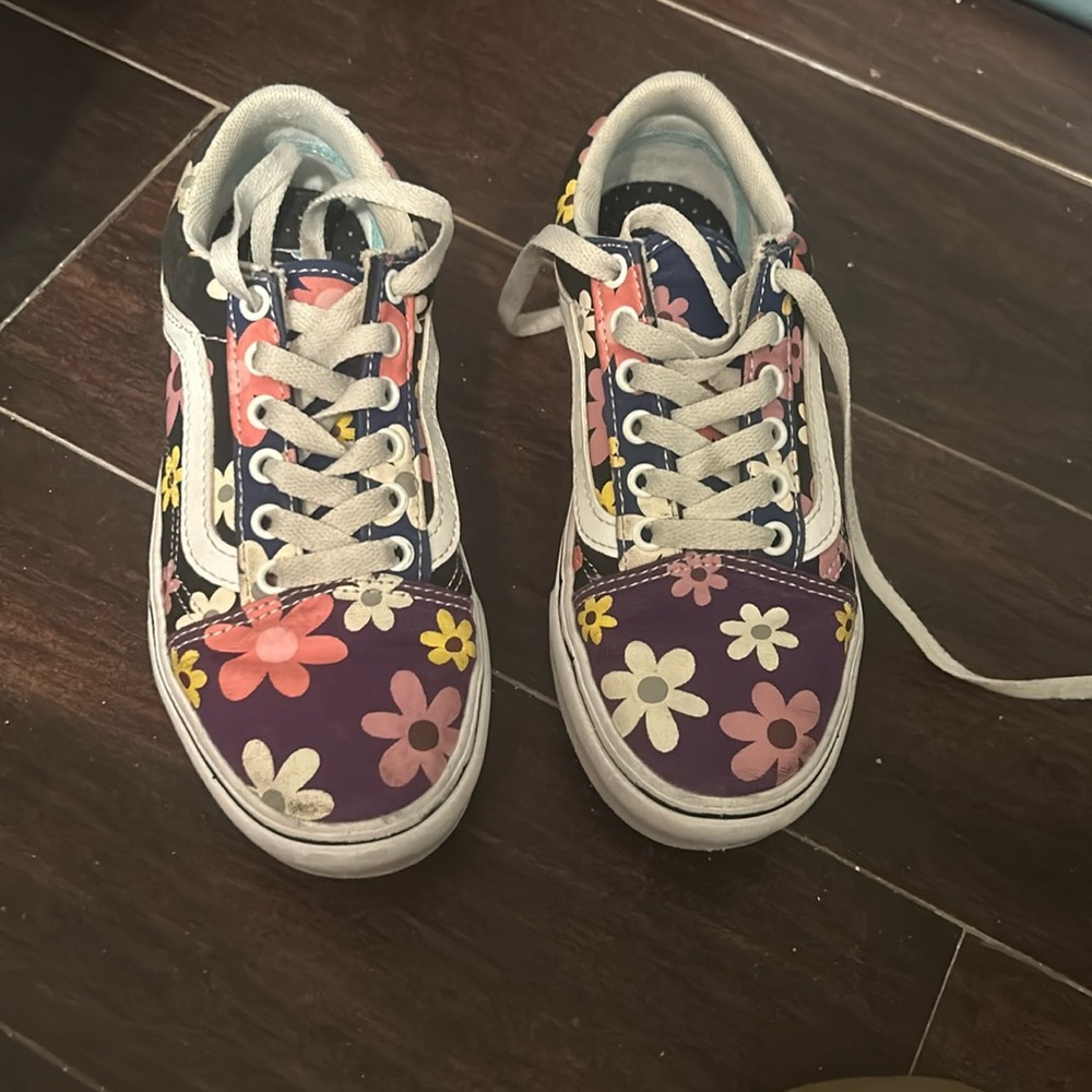 Girls Vans
